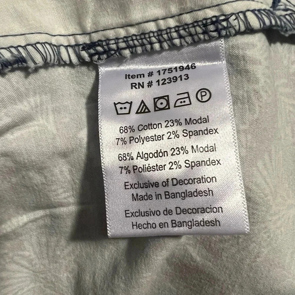 Jachs Girlfriend Women's Stretch Satin Chino Shorts Blue Floral Print Size XL - Picture 5 of 7